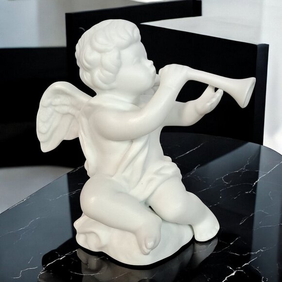 Avon Nativity THE CHERUB White Porcelain Bisque Christmas Figure Boxed 3.1/4” - Picture 2 of 12